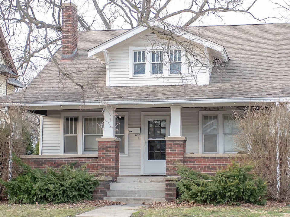 614 Evergreen St