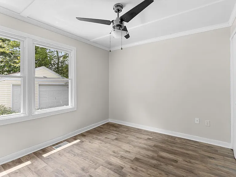 2604 Omar St — Photo 12