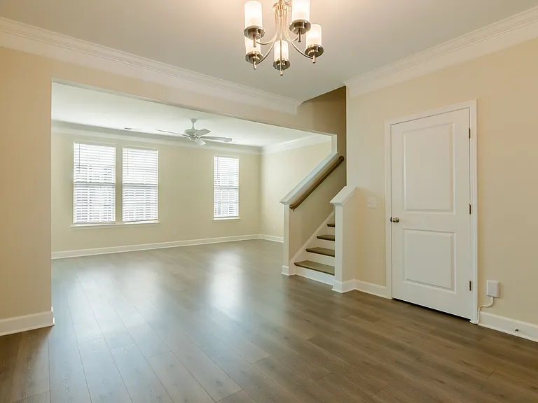 305 Kara Ln — Photo 16