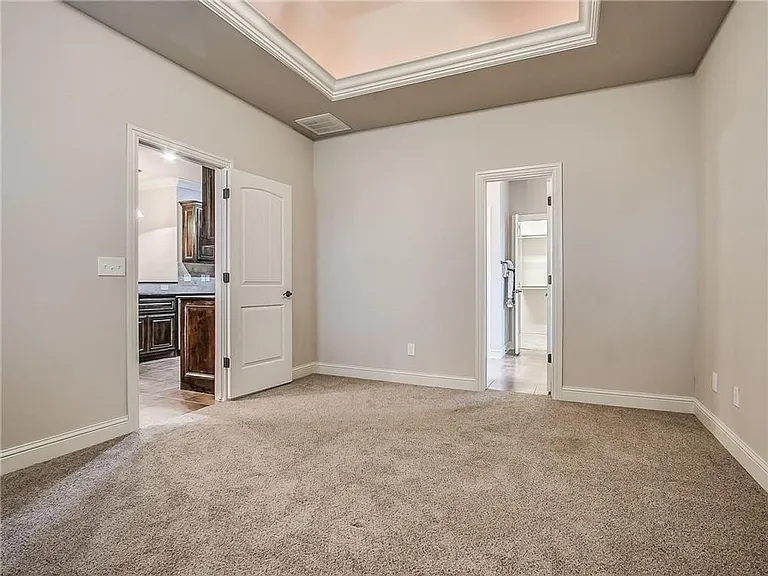 15412 Homecoming Dr — Photo 16