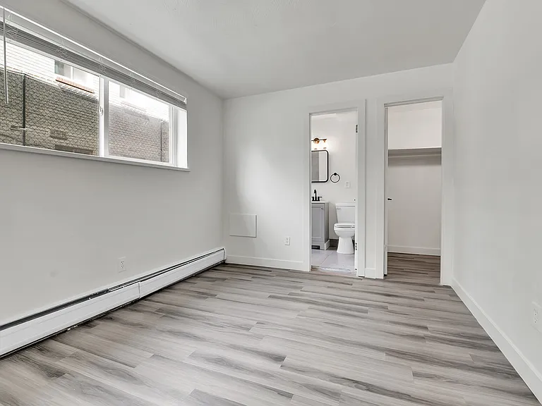 1732 Paris St — Photo 4