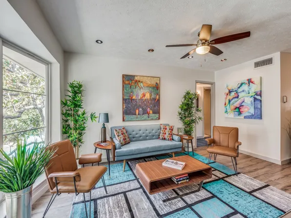 3008 Mahanna Springs Dr APT C, Dallas, TX 75235