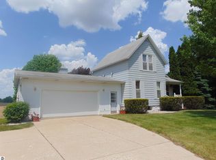 608 W Center St, Ithaca, MI 48847