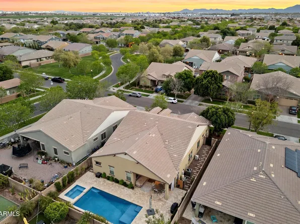 4088 E Comstock Drive, Gilbert, AZ 85296