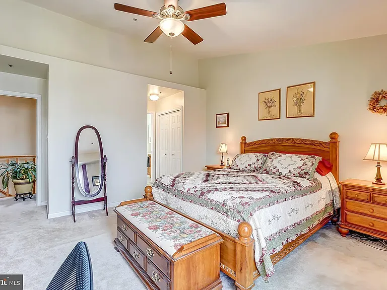 11707 Tumbrel Ct — Photo 21