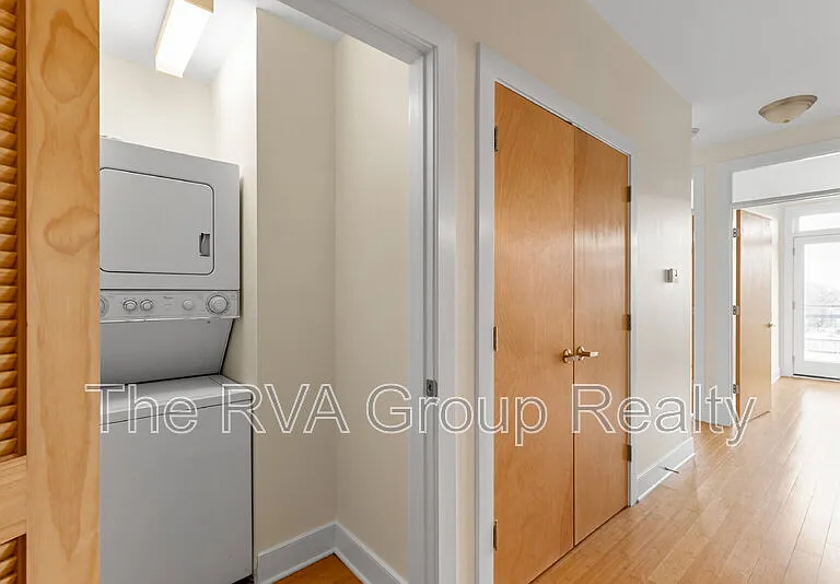 110 W Marshall St #27 — Photo 25