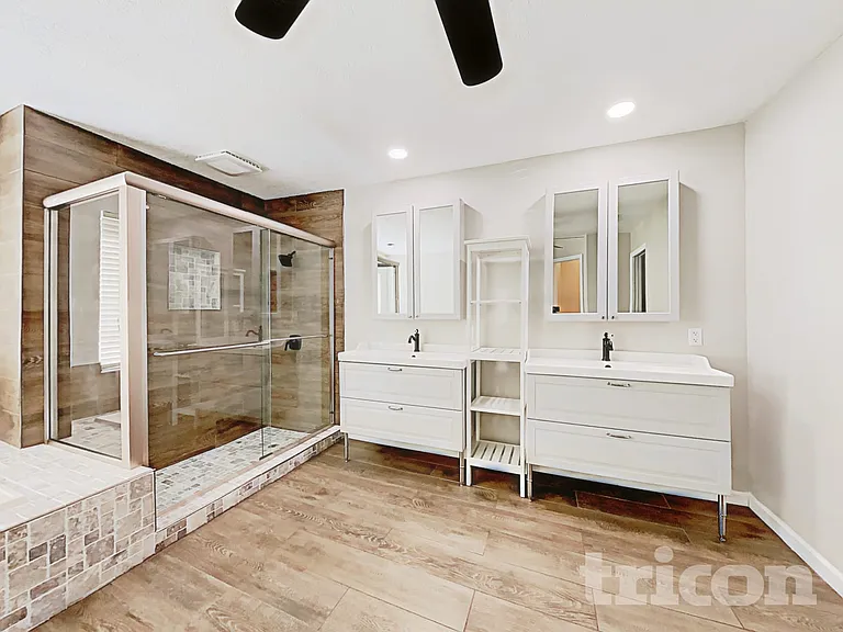 36 Redbay Ct W — Photo 22