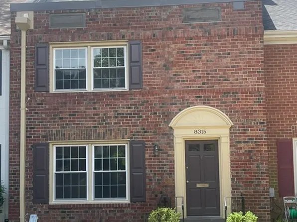 8315 Garfield Ct, Springfield, VA 22152