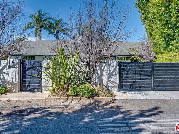 4th image of 11907 Chaparal St