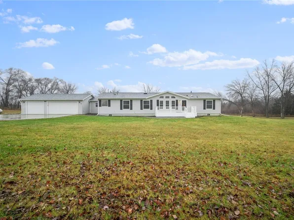 9265 Hayes St, Indianola, IA 50125