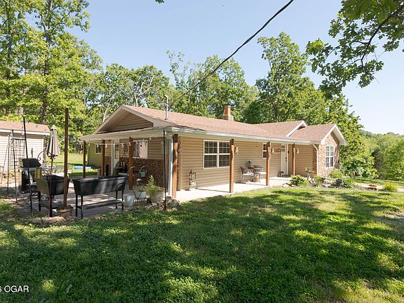 5th image of 8319 SE Prairie Rd