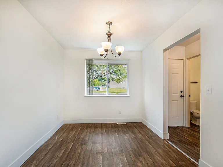 Windridge Apartments — Photo 7