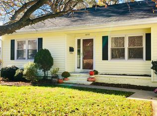 1307 Gracewood Dr, Greensboro, NC 27408