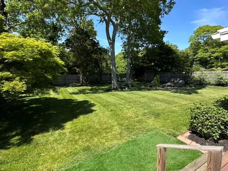 29 Maryland Blvd — Photo 12