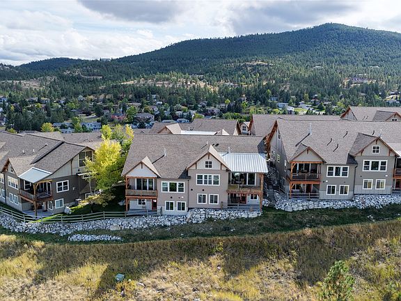 2nd image of 2060 Scott Dr