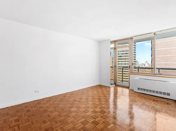 200 East 89th Street image 1 of 5