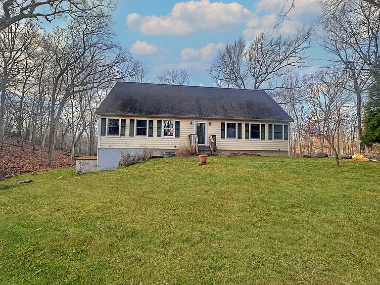 12 Dogwood Ln — Photo 24
