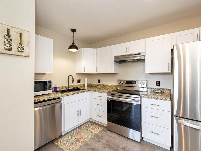 2335 N Oakmont Dr — Photo 12