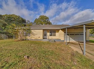 903 Corry A Edwards Dr, Kennedale, TX 76060