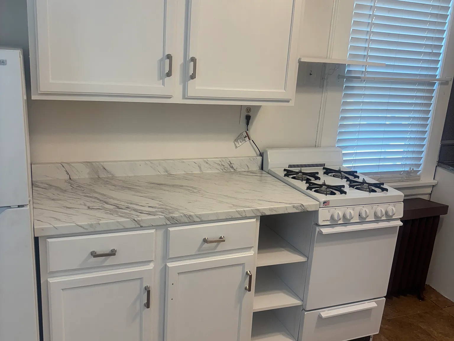 1 bed, 950 sqft, $1,950 — Photo 3