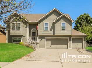 4308 NE 102nd St, Kansas City, MO 64156