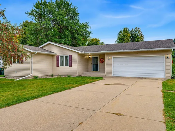 512 Abby Ln, Glencoe, MN 55336