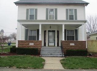 303 E 2nd St, Flora, IL 62839