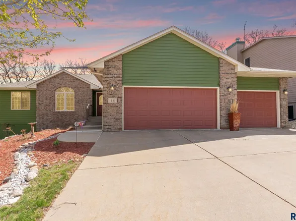 18 E Big Sky Pl, Sioux Falls, SD 57110