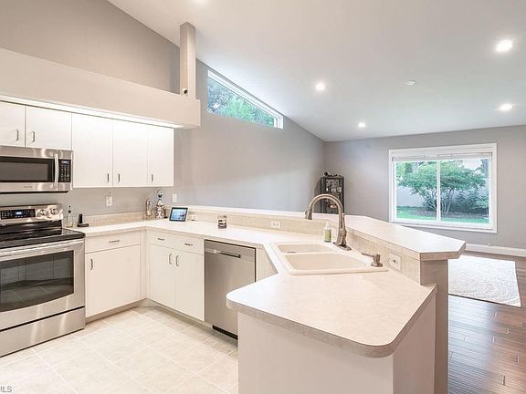 5th image of 17751 Castle Harbor Dr