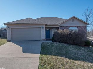 136 Weathering Dr, Austin, AR 72007