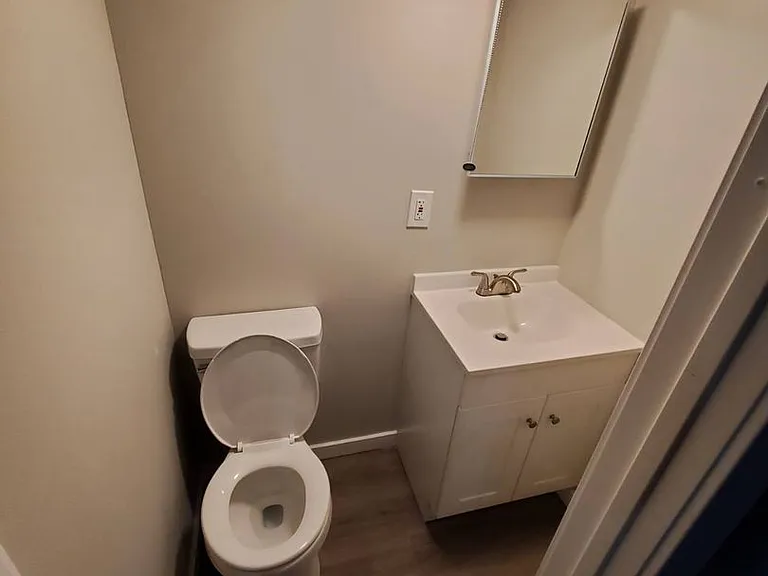 4216 Clybourne Ave — Photo 19