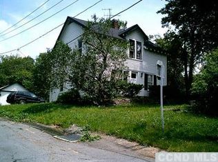 1696 Best Rd, Rensselaer, NY 12144