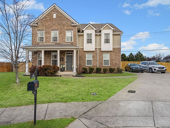 2nd image of 3410 Hyde Ct