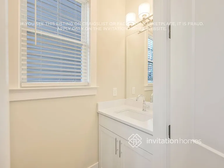 647 Vernon Ave #401 — Photo 21