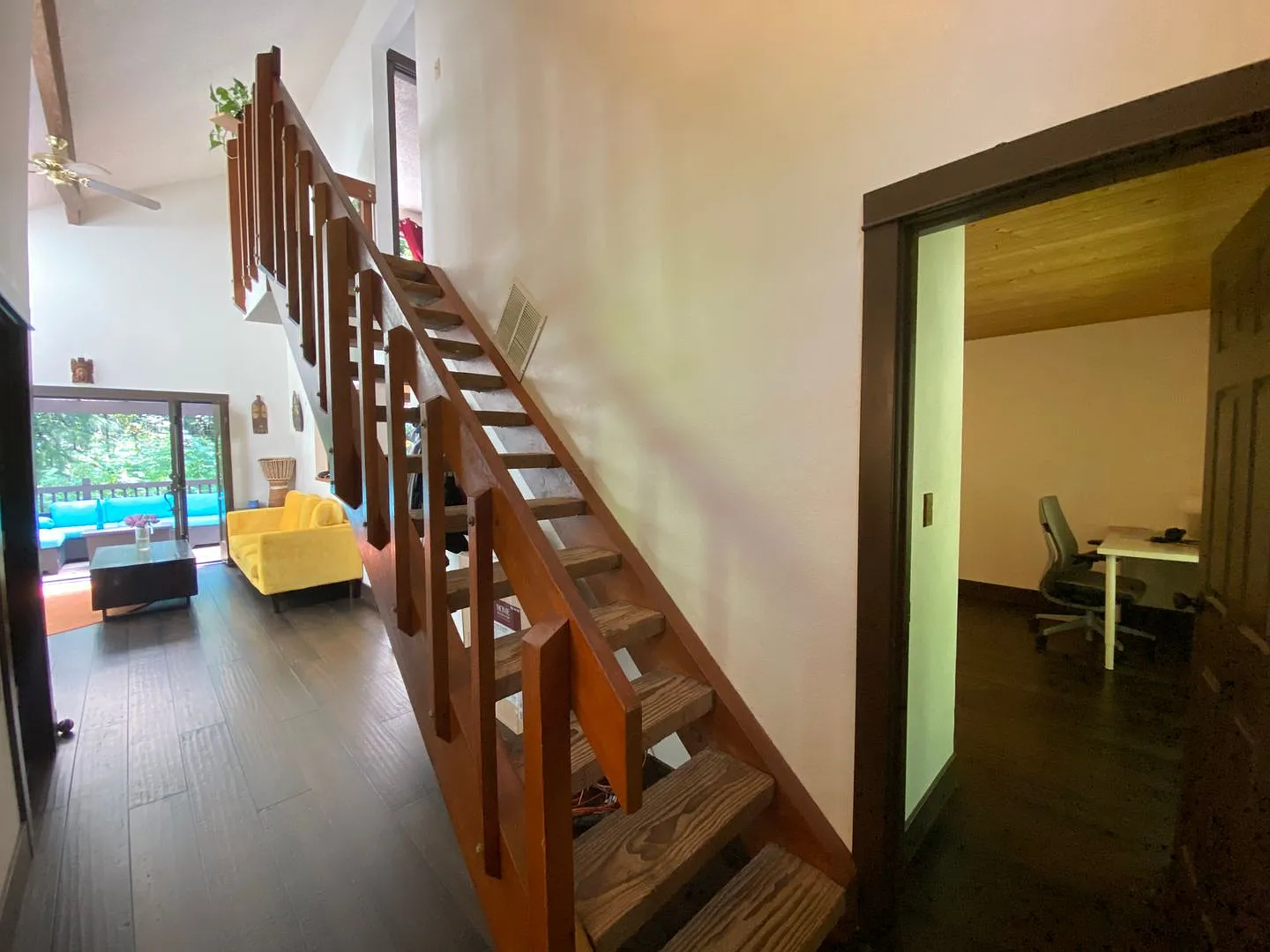 Live in a tree house with amazing amenities! — Photo 3