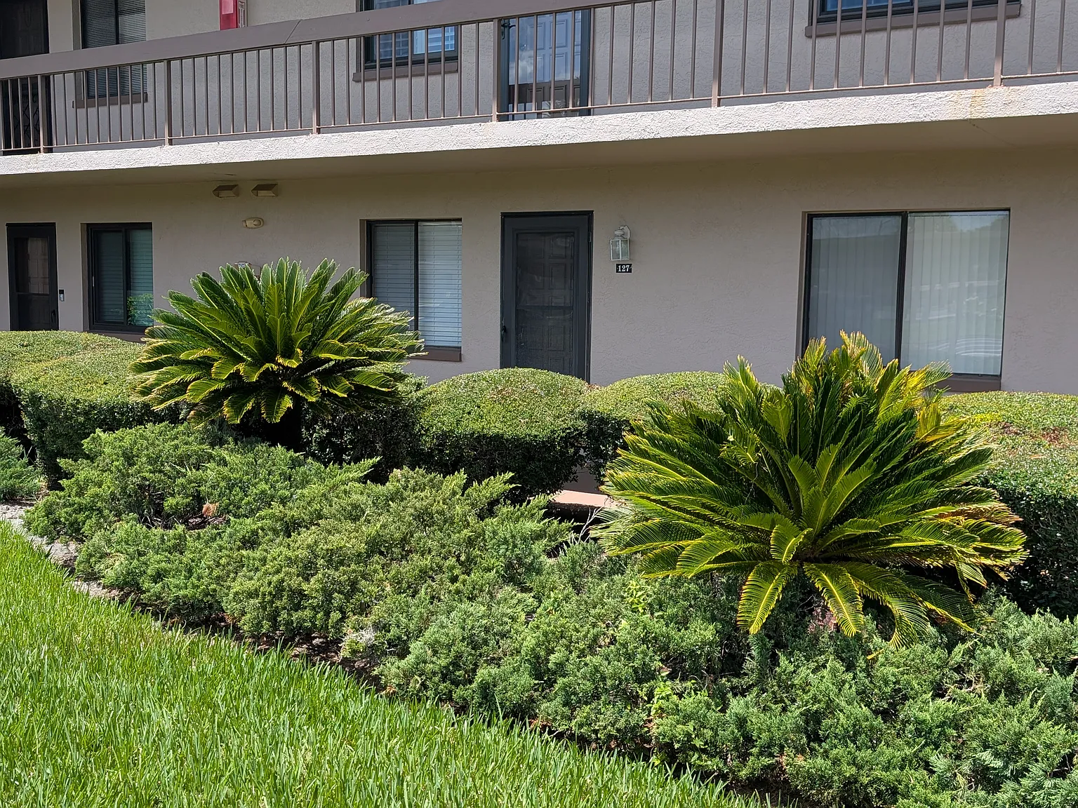 2 bed, 1094 sqft, $1,850 — Photo 2