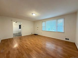 18 Bedford Ave, Monticello, NY 12701