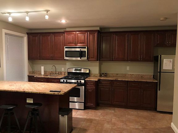 2nd image of 148 Main St APT 2W