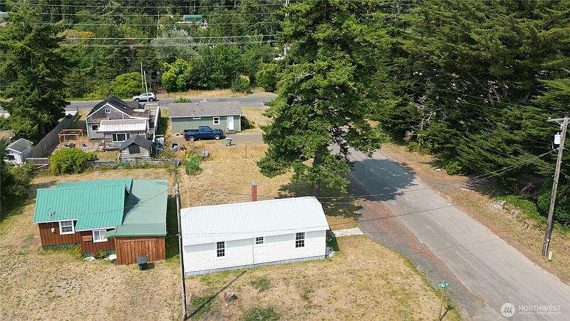 2nd image of 3118 273rd Street