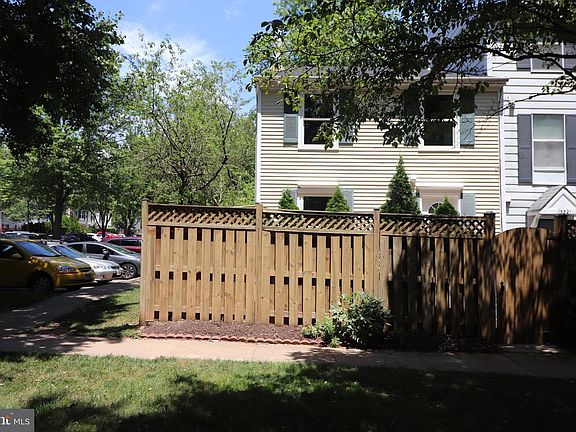 2nd image of 13323 Whitechurch Cir