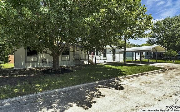3rd image of 879 Apache Dr