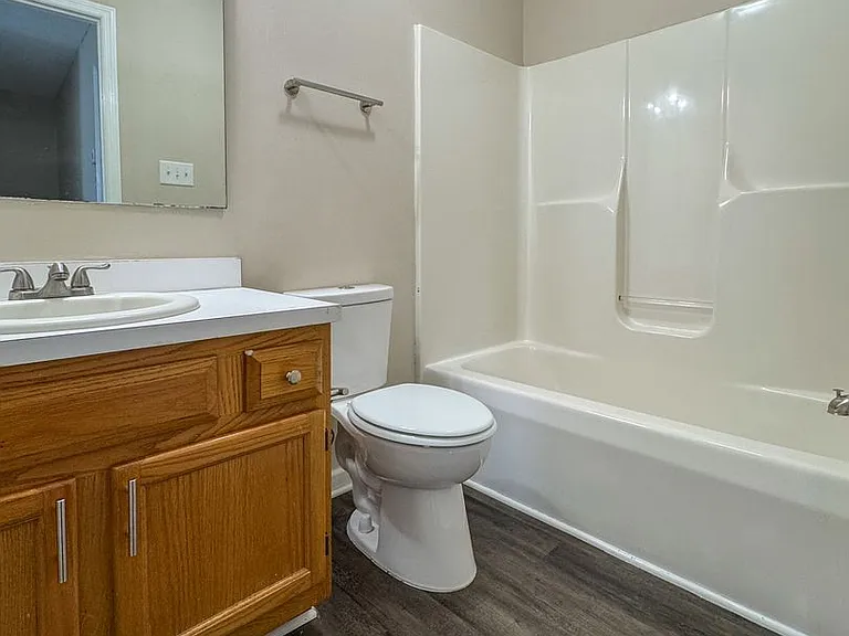800 Connaly Dr — Photo 35