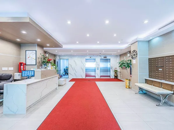 142-38 37th Ave #6H, Flushing, NY 11354