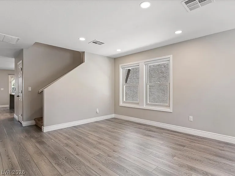 11145 Alora St — Photo 8
