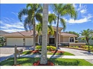 10980 NW 3rd St, Plantation, FL 33324