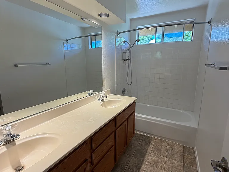 8687 Bluefield Way — Photo 12