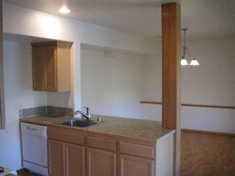Lakewood Rd — Photo 10