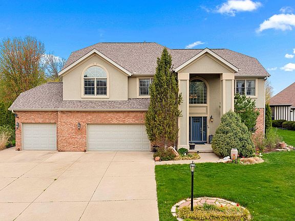 2nd image of 2711 W Windflower Ct
