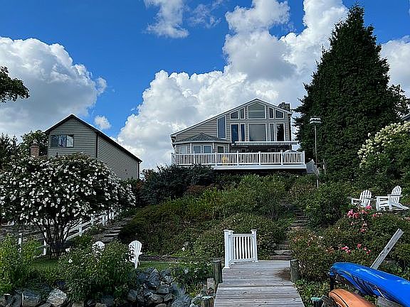 2nd image of 387 South Dr