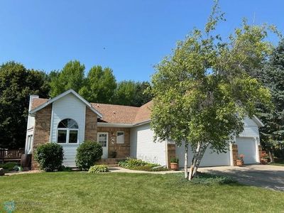 4014 S Rivershore Dr, Moorhead, MN, 56560